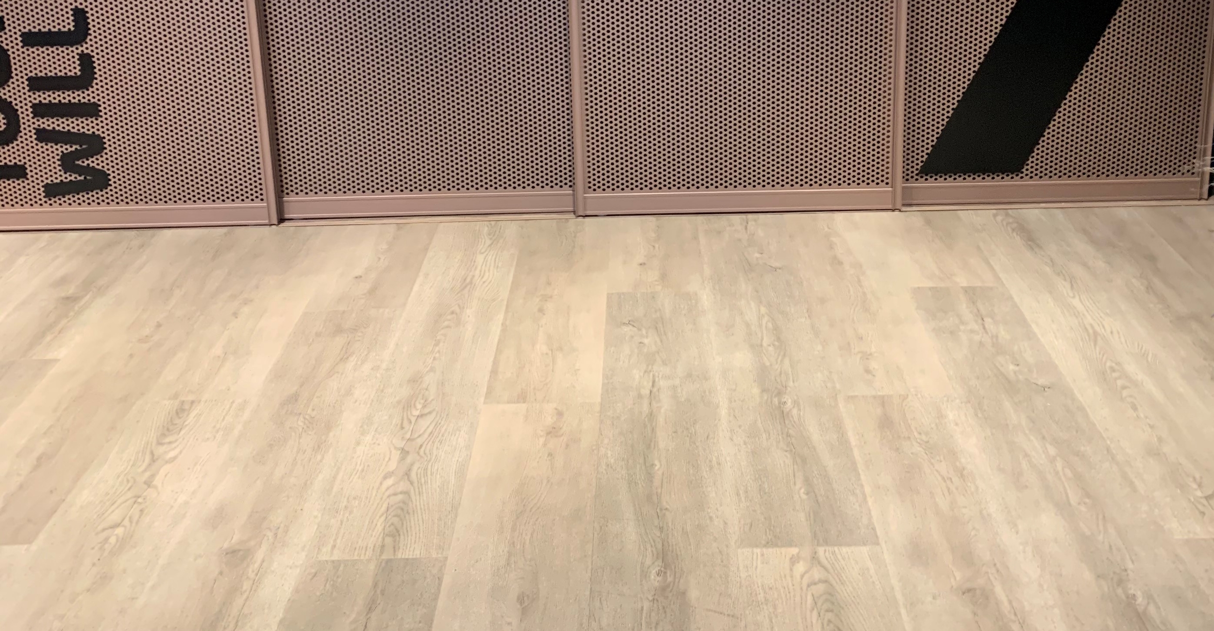 Planum <br>Silence 55